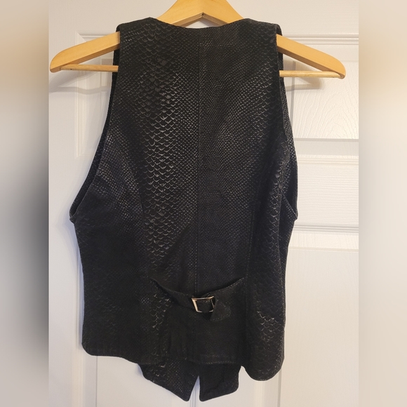 Vintage Danier vest - Picture 2 of 3